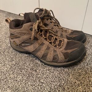 Columbia Men’s Redmond Mid Waterproof Hiking Boot Pebble/Dark Ginger Size 11